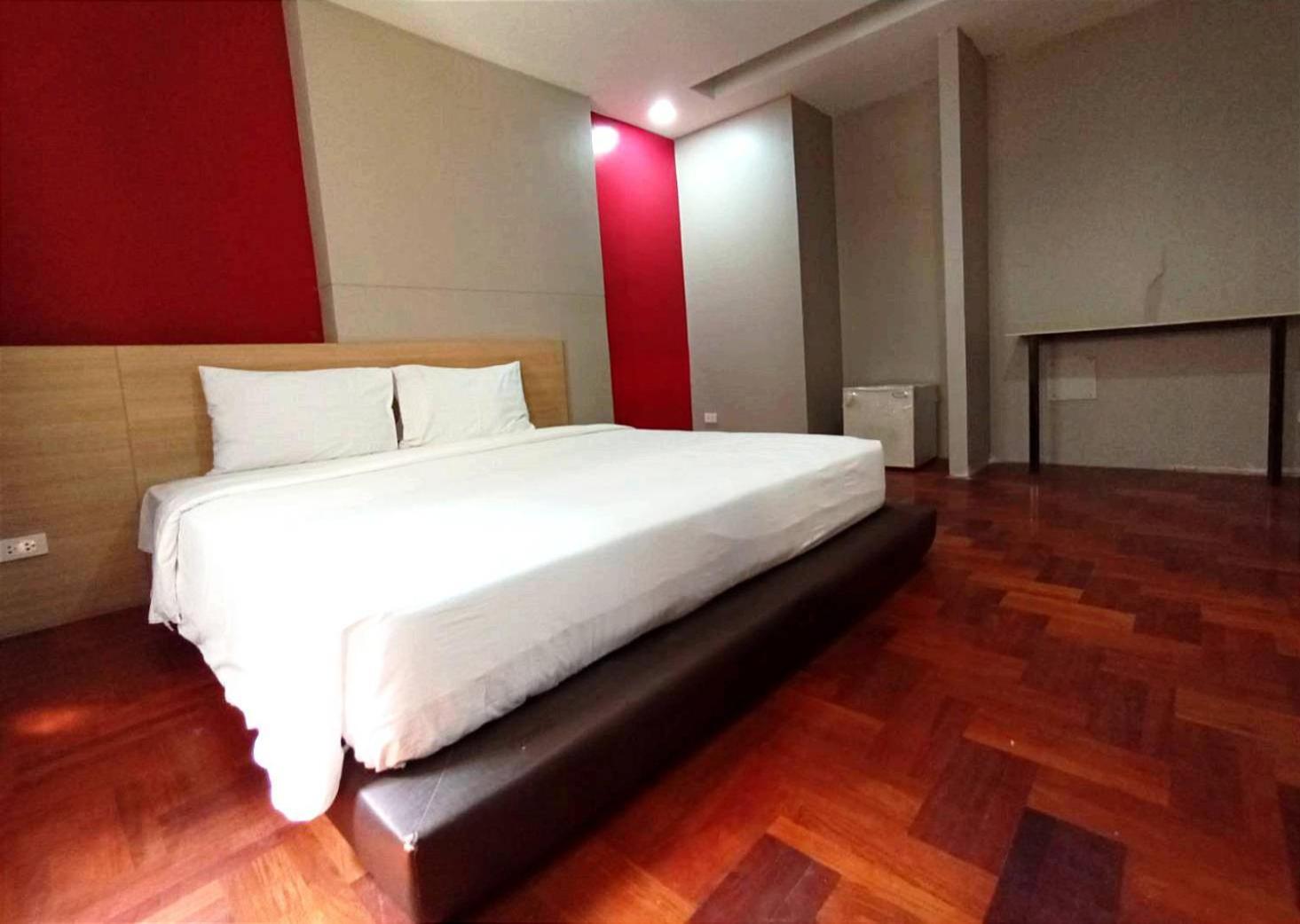 Go Inn Silom - Bts Saint Louis โกอินน์ สีลม - สถานีรถไฟฟ้าเซนต์หลุยส์ X Бангкок Екстер'єр фото